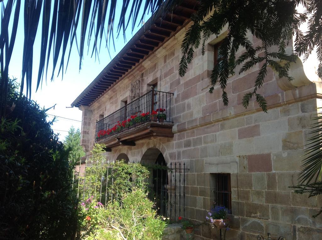 Casona De La Salceda Guest House Treceno ภายนอก รูปภาพ