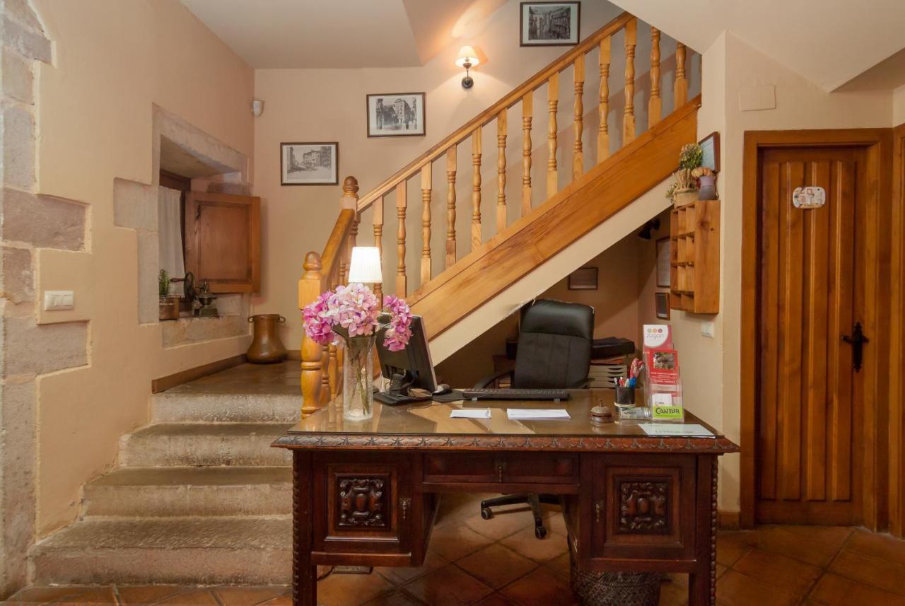 Casona De La Salceda Guest House Treceno ภายนอก รูปภาพ