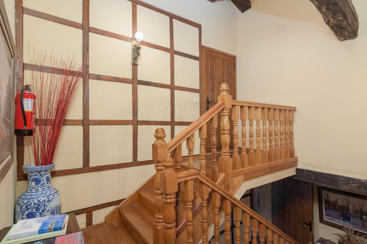 Casona De La Salceda Guest House Treceno ภายนอก รูปภาพ
