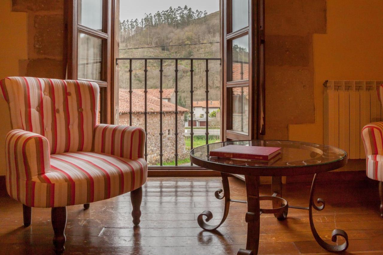 Casona De La Salceda Guest House Treceno ภายนอก รูปภาพ